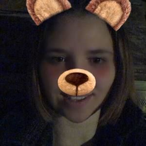 Meet your Posher, Crystal